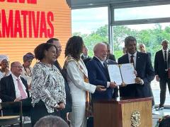 “Colocar no orçamento a pauta da Consciência Negra é muito importante”, afirma Jerônimo em cerimônia com Lula, em Brasília