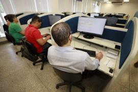 Em Salvador, governador prestigia servidores de serviços essenciais que atuam em plantões