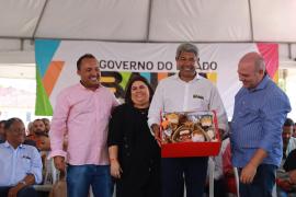 Ibicuí recebe nova escola, campo de futebol e obras de infraestrutura urbana do Governo do Estado