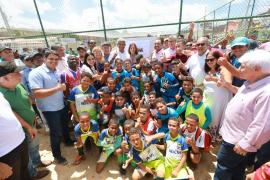 Ibicuí recebe nova escola, campo de futebol e obras de infraestrutura urbana do Governo do Estado