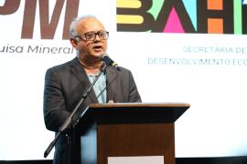 Estado assina contrato com empresa canadense para dobrar produção de energia solar na Bahia