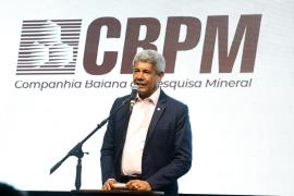 Estado assina contrato com empresa canadense para dobrar produção de energia solar na Bahia