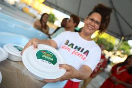 Governo do Estado promove ação ‘Natal Social’ e garante 1,5 mil refeições para população de rua e pessoas em vulnerabilidade