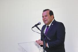 Em Lauro de Freitas, Geraldo Júnior prestigia aula motivacional do ministro Roberto Barroso para estudantes da rede estadual