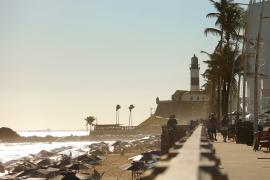 praia_farol da barra_mar