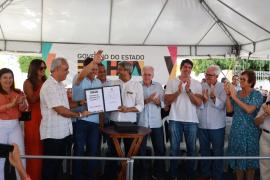 Governo inaugura obras e autoriza novos investimentos para saúde, infraestrutura e saneamento de Ruy Barbosa