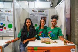 Estudantes do semiárido utilizam cacto para desenvolver ração para animais