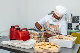 Nova unidade de beneficiamento de mandioca vai ampliar renda de grupo de mulheres em Santanópolis