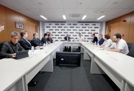 Estado se reúne com Embratur para discutir a ampliação do turismo internacional com vôos diretos para a Bahia