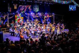 Baile Concerto da Osba presta homenagem aos 80 anos de Chico Buarque