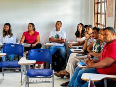 Estudantes do semiárido baiano desenvolvem sacolas biodegradáveis