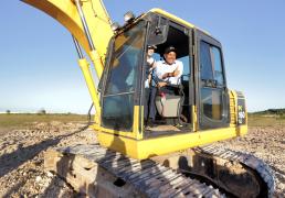 BYD anuncia R$ 5,5 bilhões na implantação de fábrica na Bahia, quase o dobro do previsto inicialmente