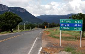 Obras de pavimentação em Ibitiara