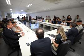 Ações das forças de segurança resultam na apreensão de fuzil, granada, submetralhadora e pistolas em Salvador