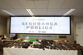 Ações das forças de segurança resultam na apreensão de fuzil, granada, submetralhadora e pistolas em Salvador