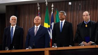 Com promessa de defender a democracia, desembargador Maurício Kertzman é empossado como membro efetivo do TRE