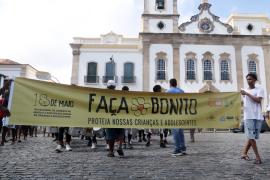 Projeto Axé leva ao Pelourinho conscientização sobre combate à exploração e abuso de crianças e adolescentes