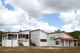 Agroindústria de cana-de-açúcar em Condeúba traz oportunidade de renda para jovens rurais