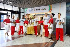 Receptivo turístico dá as boas-vindas às delegações do G20, no Aeroporto de Salvador