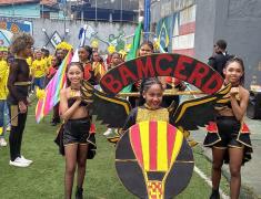 desfile de fanfarras pela paz (2)