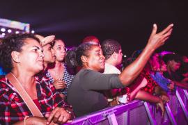 Mioto, Bell e Tierry emocionam fãs na noite de sábado do São João da Bahia 2024