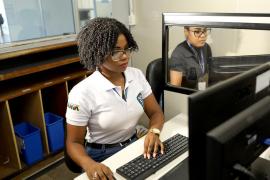 Estado contratou mais de 2 mil pessoas em sete meses via Projeto Primeiro Emprego