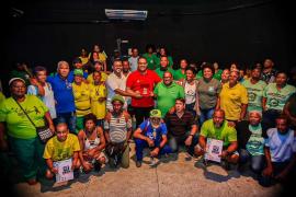 Programa Bahia Sem Fome entrega 60 toneladas de alimentos a catadores de materiais recicláveis da Bahia