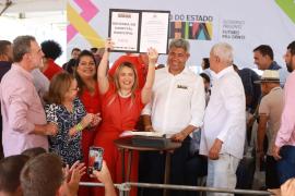 Estado entrega obras de contenções de encostas em Catu e assina ordens de serviço em saúde, esporte e para abastecimento de água