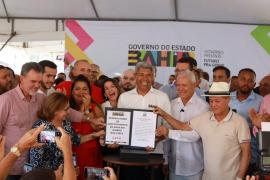 Estado entrega obras de contenções de encostas em Catu e assina ordens de serviço em saúde, esporte e para abastecimento de água