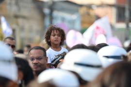 Dois de Julho: governador participa do desfile que celebra história de luta e resistência do povo baiano