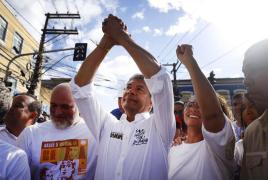 Dois de Julho: governador participa do desfile que celebra história de luta e resistência do povo baiano