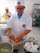 Unidade de beneficiamento de mandioca assegura renda para agricultores de Casa Nova