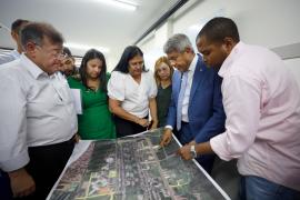 Governador autoriza construção de nova escola administrada pela Uefs e visita obras do novo Centro de Convenções