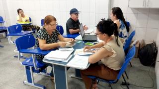 Mutirão de regularização habitacional emite escrituras de casas e apartamentos da Urbis em Feira de Santana