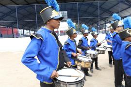 Caravana da Educação beneficia comunidade escolar de Feira de Santana com serviços e entrega de livros