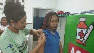 Semana de Vacinação na Escola amplia proteção aos estudantes da rede estadual de ensino