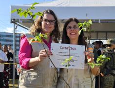 Dia da Árvore: Blitz Verde promove conscientização e sustentabilidade com plantio e distribuição de mudas