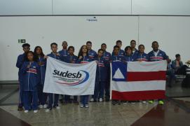 Novo grupo de atletas baianos embarca para Jogos Escolares Brasileiros, em Recife