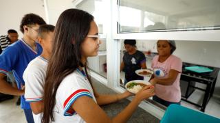 Escola de tempo integral e sistemas de abastecimento de água são entregues em Aiquara