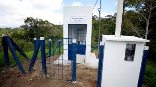 Escola de tempo integral e sistemas de abastecimento de água são entregues em Aiquara