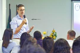 Internos de neurocirurgia do HGRS levarão 14 trabalhos para congresso mundial da especialidade, em Houston