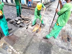 Conder faz manutenção de calçadas, ruas e lampiões no Centro Histórico de Salvador