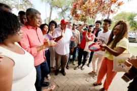 “É uma pauta do Estado com os movimentos e os Municípios para que quem mora no campo possa ter terra, água e estrada”