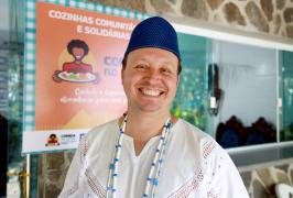 Comida no Prato: Terreiro de Lembá distribui refeições para comunidade de Camaçari