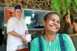 Comida no Prato: Terreiro de Lembá distribui refeições para comunidade de Camaçari