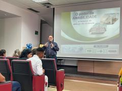 No Dia Mundial dos Cuidados Paliativos, HGE implementa tratamento assistido por animais