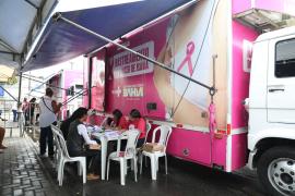 Outubro Rosa: SEC realiza atividades com foco na promoção à saúde e ao bem-estar dos servidores e comunidade escolar