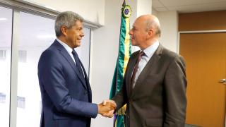 Em reunião, governador apresenta áreas de investimento na Bahia para embaixador da Bélgica