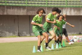 Projeto Esporte na Cidade abre novas vagas para crianças e jovens de 7 a 17 anos praticarem futebol feminino