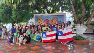 Projetos científicos de estudantes da rede estadual são apresentados em evento na Colômbia